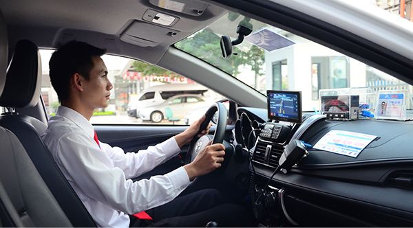 Nghề Lái Xe Taxi Và Thu Nhập Của Lái Xe Taxi